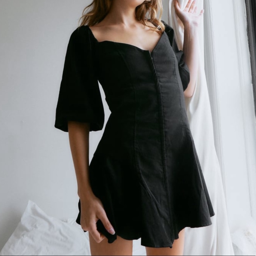 Zara Puff Sleeve Sweetheart Dress